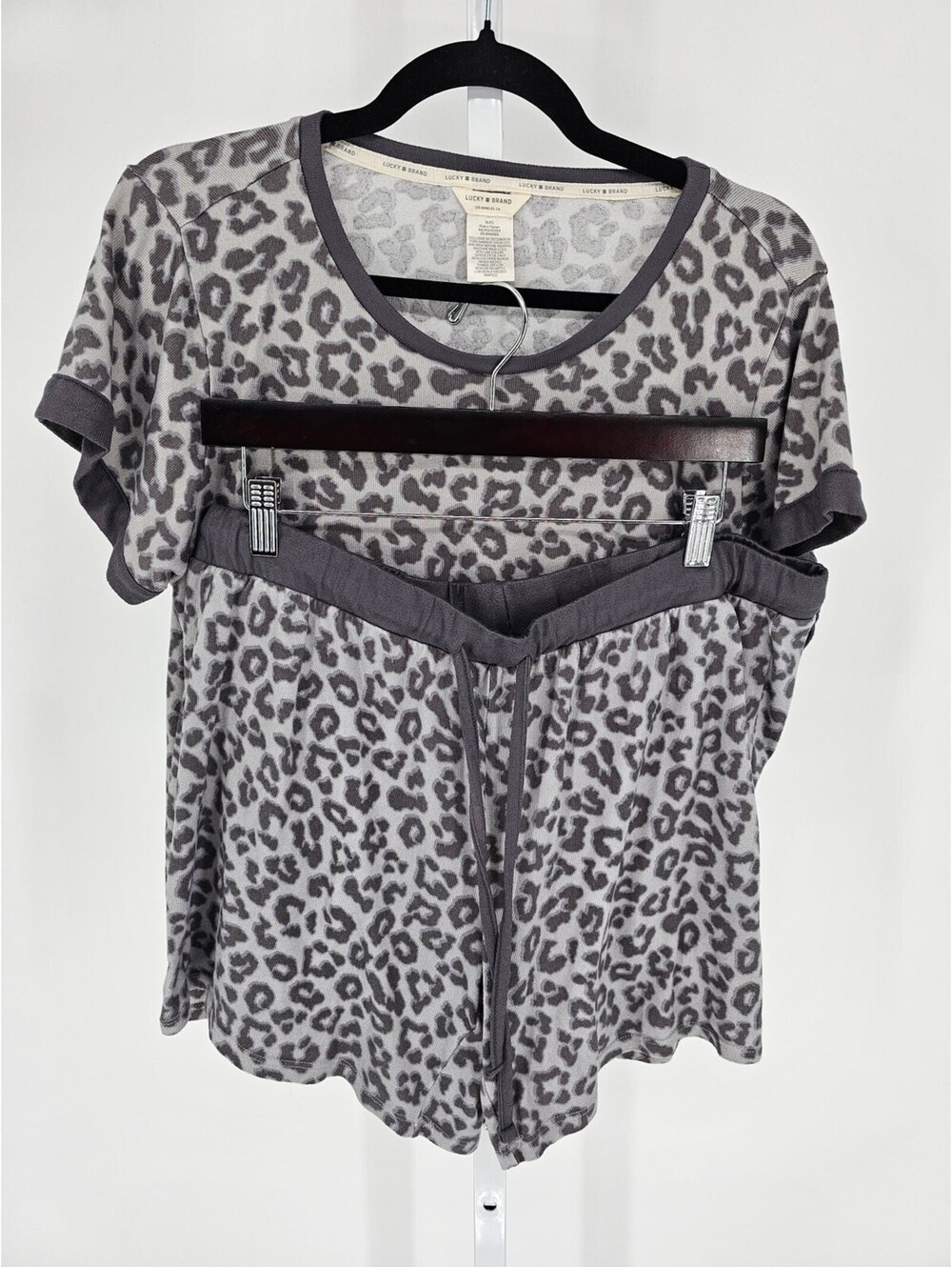 Lucky Brand Womens Sz XL Pajama Set Gray Cheetah Print Shorts and T Shirt